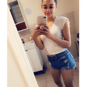 Meet your Posher, Mariel